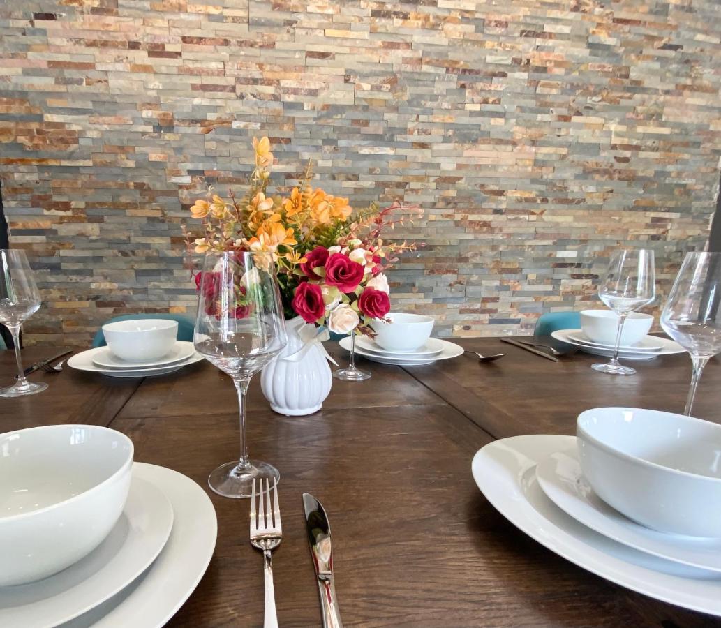 5 Bedroom Bungalow Ascot Racecourse Bagian luar foto