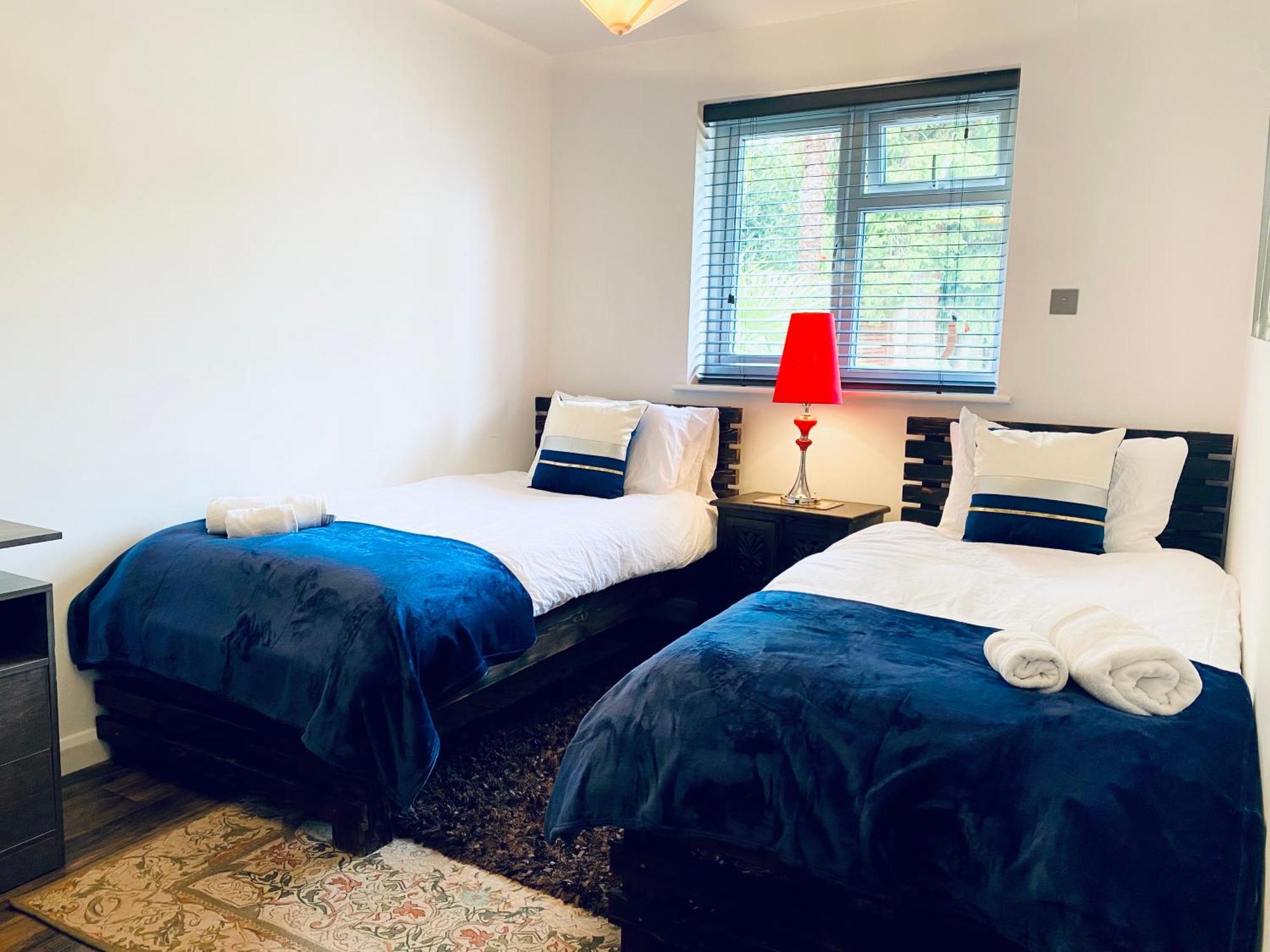 5 Bedroom Bungalow Ascot Racecourse Bagian luar foto